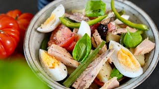 La salade niçoise star de lété  Recette salade repas complète et fraîche [upl. by Yole633]