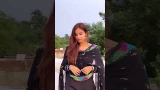 Nadaaniya  kese tu gungunaye muskuraye  viral video riyaasharma youtubeshorts shorts [upl. by Ellehsim239]