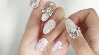 セルフネイル 白とピンクのオーロラカラーに雪の結晶ネイルnails nailart ジェルネイル [upl. by Teena]