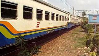 Sawunggalih Train arriving Bekasi [upl. by Philender]