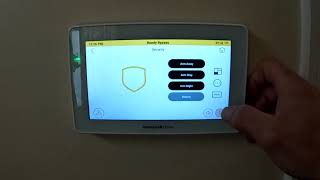 Device LoBat Warning Honeywell Tuxedo Touch Low Battery Trouble [upl. by Radborne729]