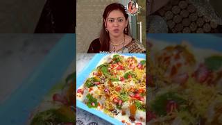 Gopibahu making dahi wada🍲shorts gopibahu sathnibhanasathiya [upl. by Peedus]