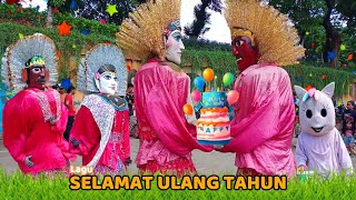 Ondel Ondel Betawi Bajunya Pink  Selamat Ulang Tahun versi OndelOndel  Ondel Ondel Jakarta [upl. by Eisyak719]