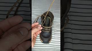 Amarrar CADARÇO no Estilo Escadinha 👟🪜  Shorts Tutorial [upl. by Atinas]