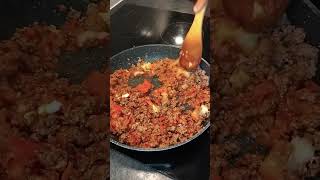 Pasta bolognese🍝 fypシ food cooking shortsfeed [upl. by Annayrb]