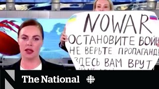 Russian journalist fined for protesting Ukraine war on state TV [upl. by Niraj]