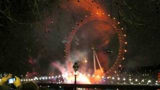 London Eye  New Years Eve 20092010 FULL Fireworks [upl. by Avigdor]