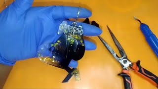 Make black and gold keyrings with me  resin resinart resinovaja [upl. by Peednus]