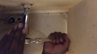 Using a klucht 12 dr 23 mm deep chrome socket Menards 38 extendable ratchet [upl. by Adolphus]