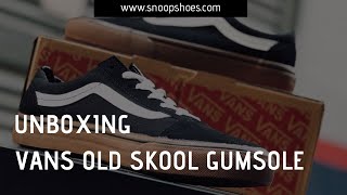 UNBOXING  Vans Old Skool Black GumSole  Vans Old Skool Black GumSole available on snoopshoescom [upl. by Absalom]