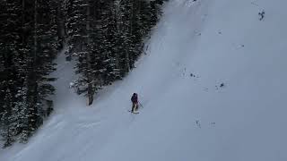 Skier Crashes on Steep Run Underneath Chairlift 🎿 Skiing on One Ski Challenge phone footage [upl. by Artur]