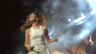 Maggie Rogers live “Retrograde”  Coachella Gobi Tent April 20 2019 [upl. by Krishnah]