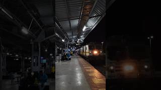 AC Coach lo Kastalu 🥶  3AC Economy Train Journey  travel ytshorts youtubeshorts train [upl. by Swamy]