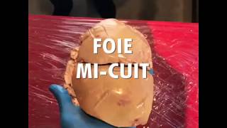 Así se prepara un foie micuit casero [upl. by Simpson]