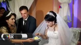 ¡Increíble Hombre golpea a su esposa en plena boda [upl. by Atinomar47]