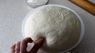 Cómo hacer masa básica de pizza  Receta de masa básica de pizza [upl. by Cassil949]