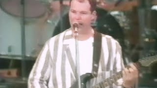 Christopher Cross  Arthurs Theme Best That You Can Do Live In Japan 1986 [upl. by Kaitlin]