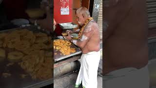 Banarasi Kachori viral shorts streetfood shortsfeed viral [upl. by Lainey]