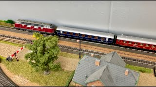 Märklin HO Fernschnellzug “Merkur” mit V200 [upl. by Kellsie]