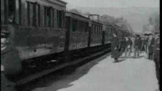 Larrivo di un treno alla stazione di La Ciotat [upl. by Marcia696]