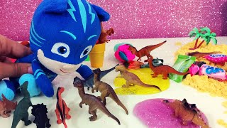 I DINOSAURI PARLANTI di GATTOBOY dei PJ MASKS SUPERPIGIAMINI 🦖 Giochi per bambini [upl. by Auj]