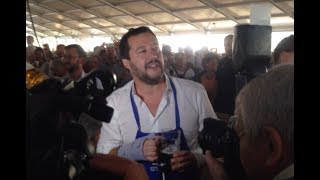 Matteo Salvini bei den Kastelruther Spatzen [upl. by Ecinaej]