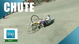 Chute de Laurent Jalabert Tour de France 2001  Archive INA [upl. by Aivuy]