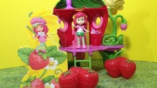 Strawberry Shortcake Berry Bitty Clubhouse Hasbro Review [upl. by Acilgna]