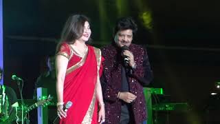 Udit Narayan Alka Yagnik Live Chand Chupa Badal Mein Best Live Performance [upl. by Neirda249]