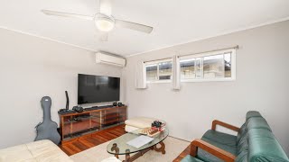 92 Sportsground Street REDCLIFFE Queensland [upl. by Epolulot]