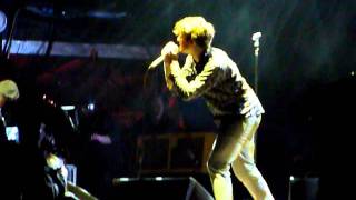 Paolo Nutini  Rockness 2011  Pencil full of lead  close up footage [upl. by Hluchy996]