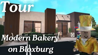 Touring a Modern Bakery on Bloxburg  Roblox [upl. by Crescin]