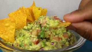 Como fazer um delicioso guacamole mexicano fácil [upl. by Artiek]