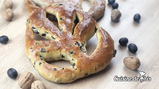 Fougasse Olive amp Noix maison pétri à la mainSpécialité provençale｜Homemade Olive amp Walnut Fougasse [upl. by Anaidni]