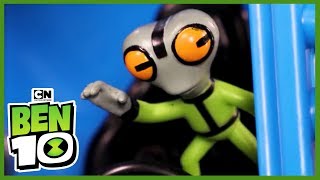 Ben 10 Toy Play  Grey Matter Defeats Steam Smythe Hindi  Cartoon Network [upl. by Ruffi]