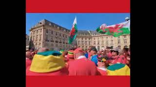 Watch Hundreds of Wales rugby fans take part in giant flashmob in Bordeaux [upl. by Pros]