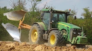 John Deere 8345R  MORO Aratri MVP 28A  Aratura da scasso [upl. by Swan215]