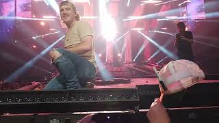 Morgan Wallen Whiskey Glasses KFC Yum Center 4202023 [upl. by Enajaras751]