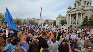 Protest prosvetnih radnika  Rušenje prosvete je izdaja Srbije [upl. by Auburta]