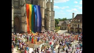 LAN 700 DE NOTRE CATHEDRALE  Fête populaire pour les 700 ans de la cathédrale de Sées en Normandie [upl. by Maccarthy]