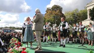 Standkonzert der Wiesnkapellen auf dem Münchner Oktoberfest [upl. by Laughton553]