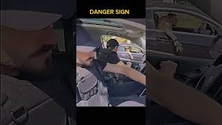 Clever girl safe herself by giving gesture ihsaninfovlogs viralvideo trending shorts dangerous [upl. by Thomsen]