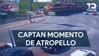 Captan momento exacto en el que una mujer es arrollada por tren en Escobedo traía audífonos [upl. by Melone527]