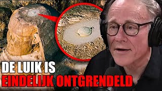 Wetenschappers hebben eindelijk het verborgen luik op de top van de Egyptische Sfinx geopend [upl. by Calva761]