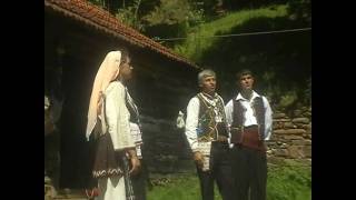 Macedonian Folk Group quotMEGDANquot Kocani  Dvori Mete Angelina 4 [upl. by Pisarik]