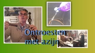 Ontroesten met azijn [upl. by Nivloc]