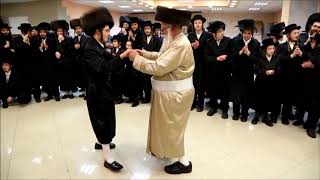 🎉Baile jasidico chassidish en boda judia quotbailes tradicionales del mundoquot [upl. by Enomis514]