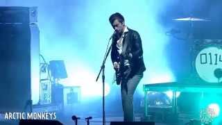 Arctic Monkeys  Knee Socks  outro to My Propeller  lollapalooza 2014 [upl. by Shaff881]