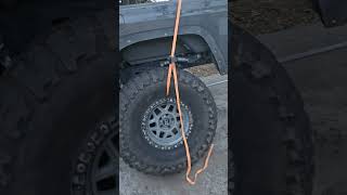 40s tires easy mounting jeepgladiator4x4offroad4x4 offroad offroading mud jeep4x4gladiator [upl. by Yemerej294]