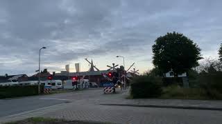 Spoorwegovergang Delden Avond Editie  Dutch railroad crossing Evening Edition [upl. by Ayim381]